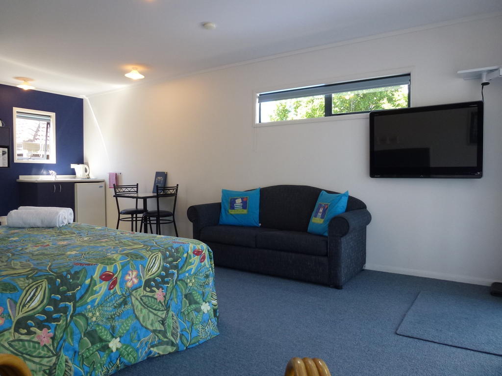 Mana-Nui Motel Whitianga Room photo