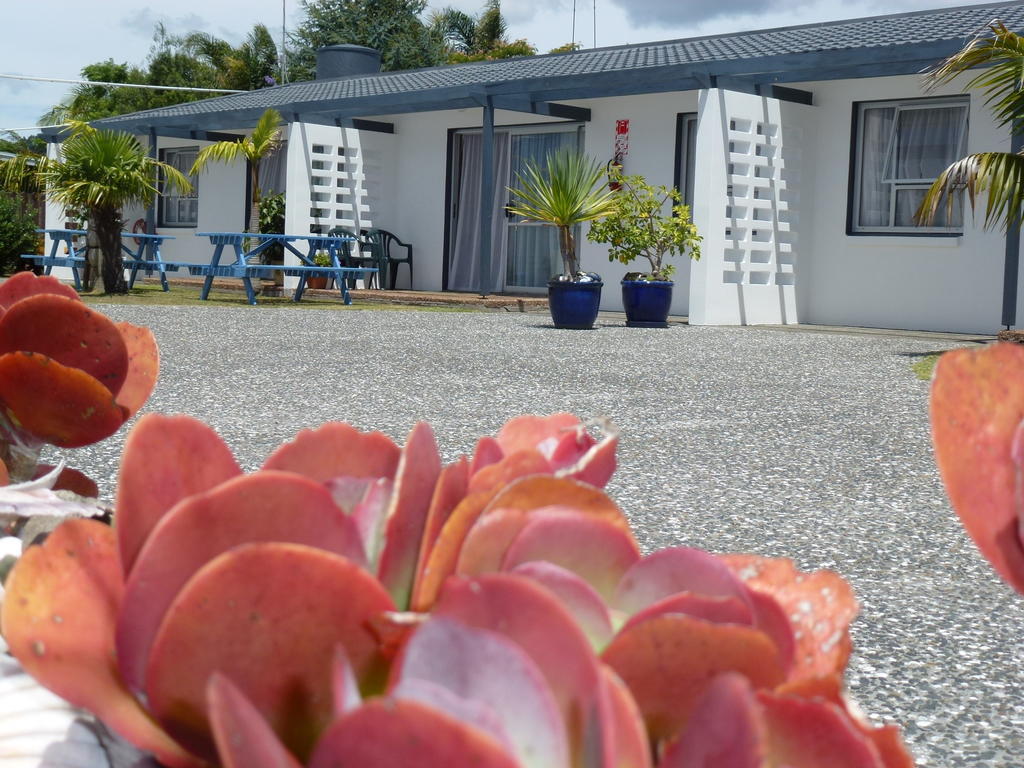 Mana-Nui Motel Whitianga Exterior photo