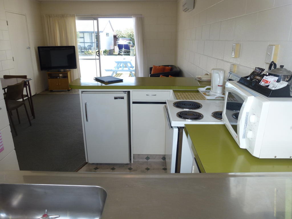 Mana-Nui Motel Whitianga Room photo