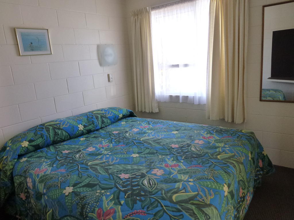 Mana-Nui Motel Whitianga Room photo