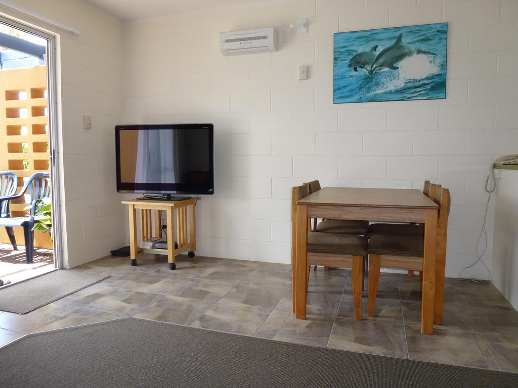Mana-Nui Motel Whitianga Room photo