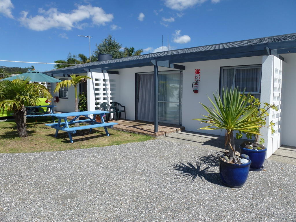 Mana-Nui Motel Whitianga Room photo