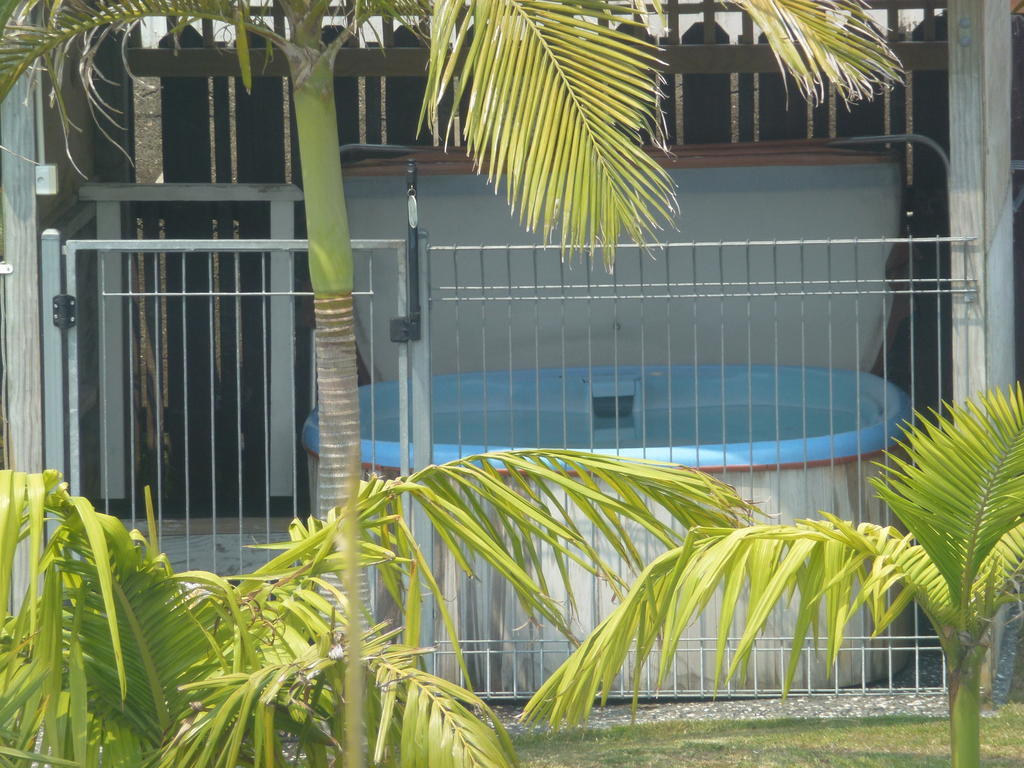 Mana-Nui Motel Whitianga Exterior photo